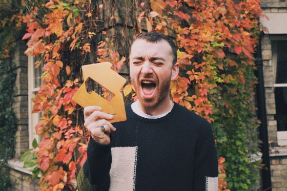 Sam Smith with his Official Number 1 Album Award for The Thrill Of It All [Credit: OfficialCharts.com]